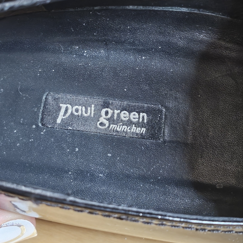 EUC Paul Green black patent leather penny loafers sz 9, fits like 8 or 8.5 - Picture 3 of 15